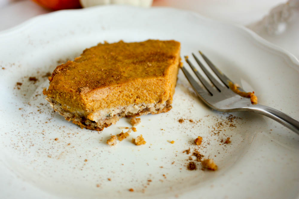 Pumpkin Bars with Greek Yogurt 