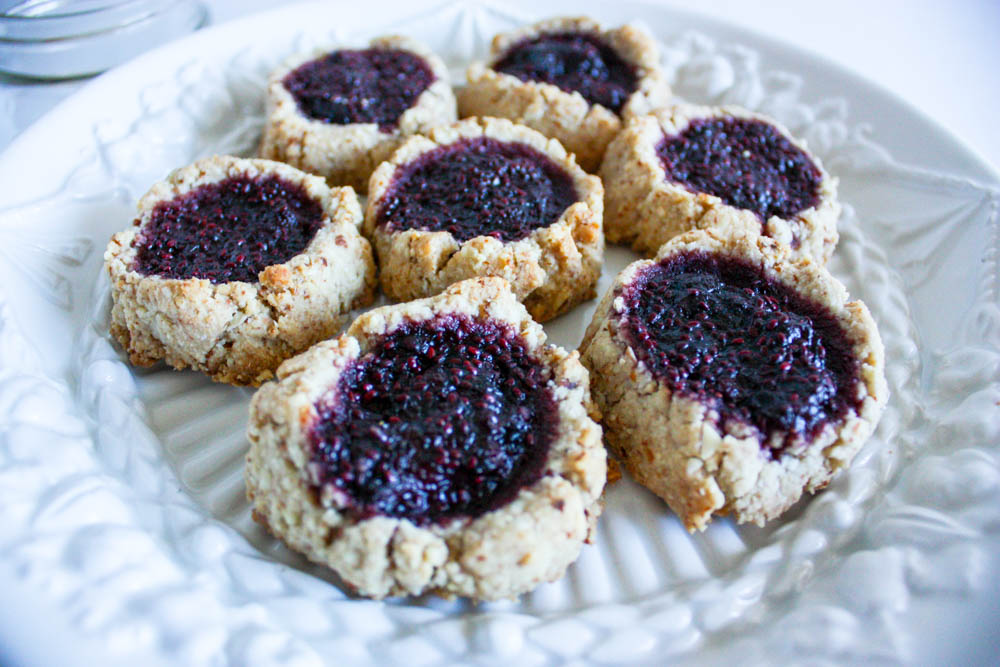 A plate of Superfood Christmas Cookies! 