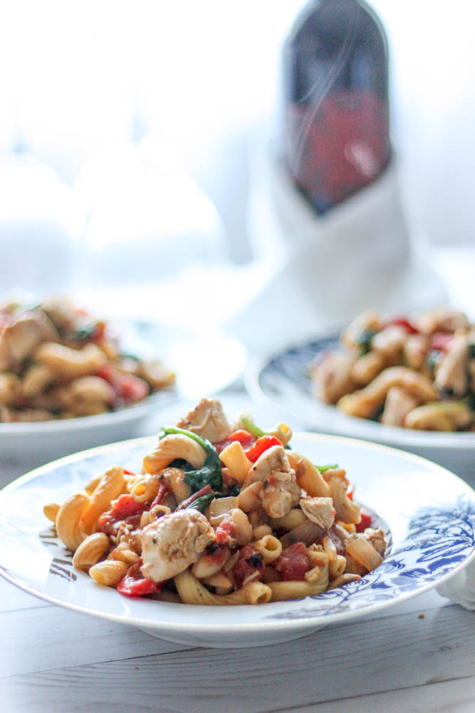 Tuscan Chicken and White Bean Pasta