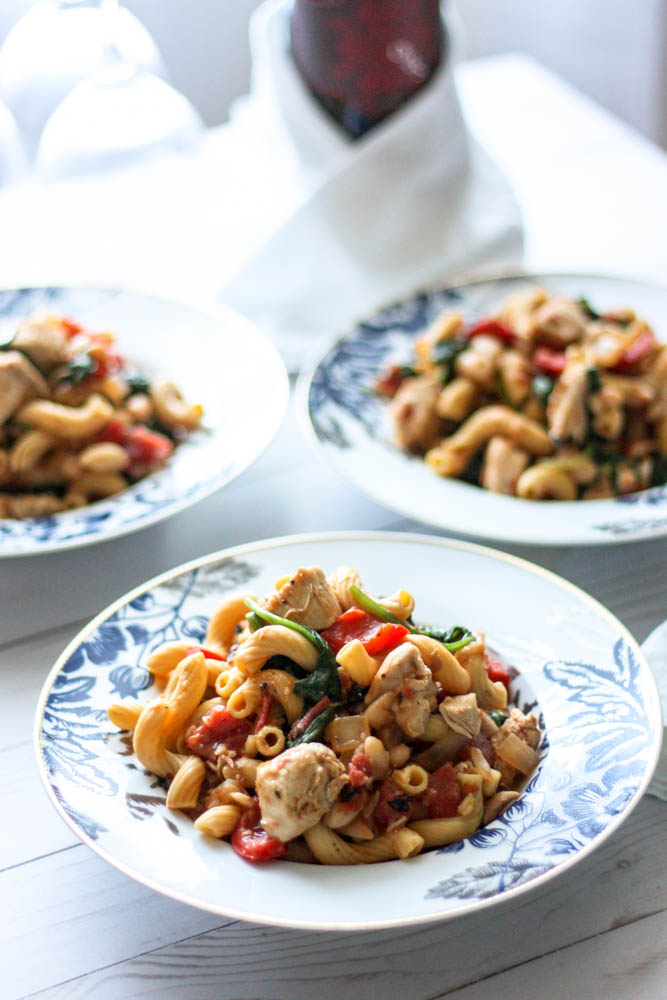 Tuscan Chicken and White Bean Pasta