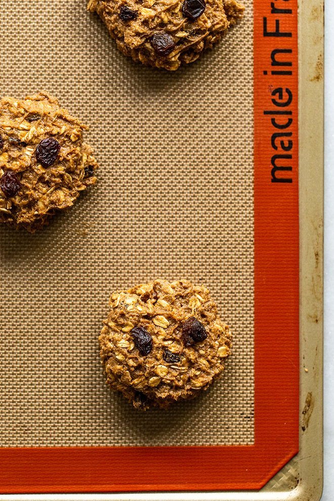 Gluten Free Oatmeal Raisin Cookies