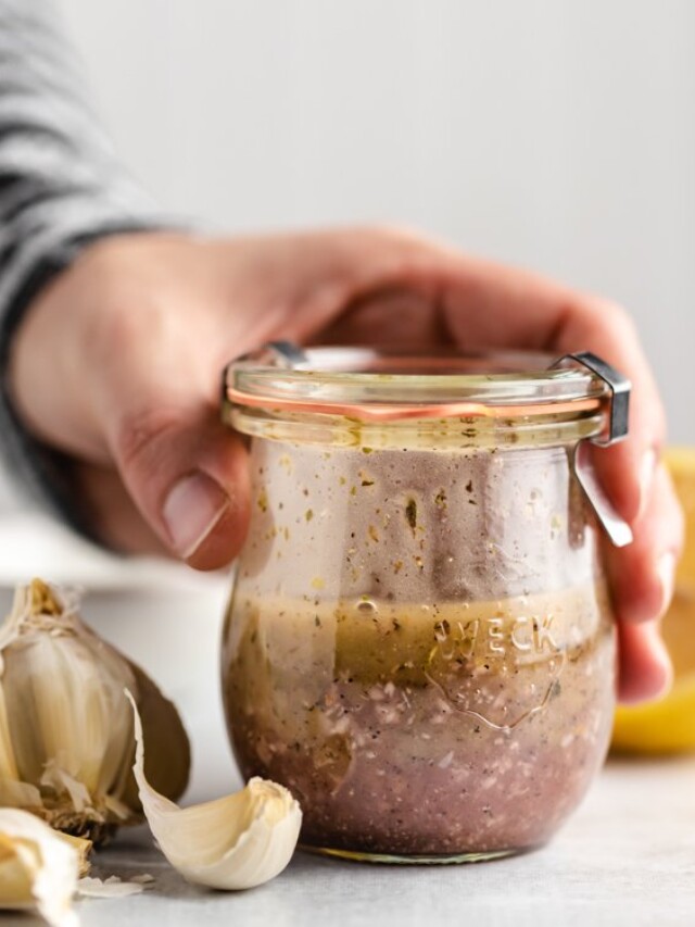 all purpose venison marinade mixed up in a glass jar