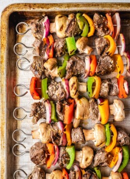 venison kebabs with veggies on skewers