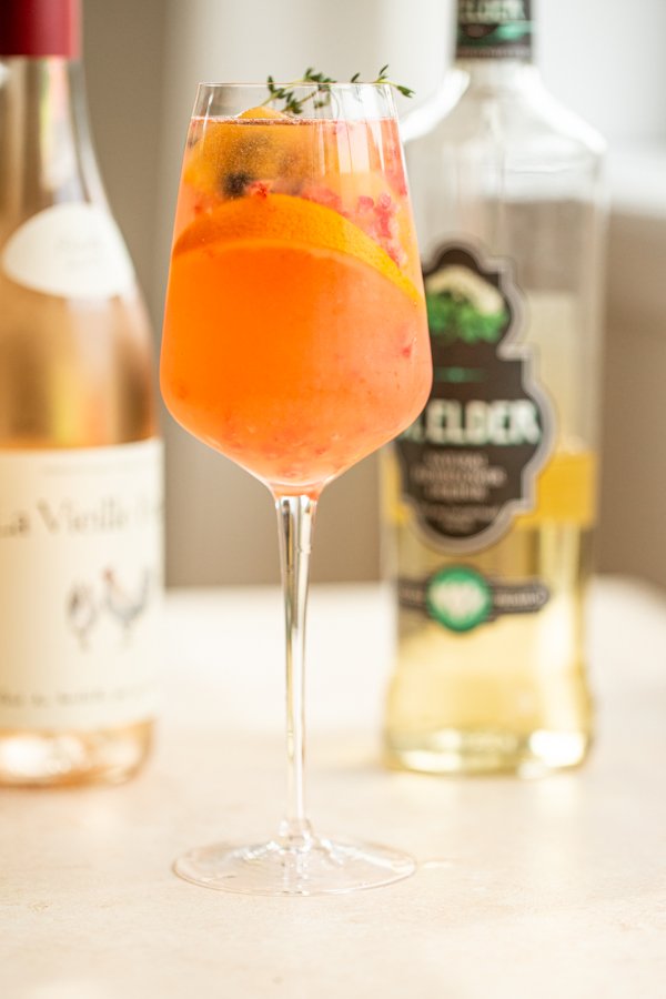 Rosé Spritzer Cocktail | With Elderflower &amp; Raspberries